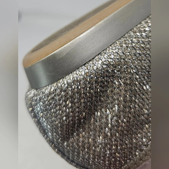 Bandolino Women's Ferrista B Flexible Gold Shimmer Ballet Flats  Size 5.5M - Picture 11 of 14